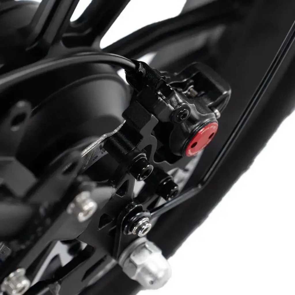 OUXI V8 - Schwarz (inkl. Fußstützen, Rücksitzbank & Alarmanlage)