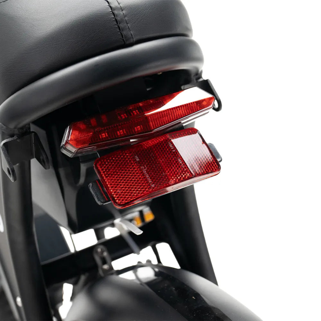 OUXI V8 Max - Schwarz (Doppelakku, inkl. Rücksitz & Alarmanlage)OUXI V8 Max - Schwarz (Doppelakku, inkl. Rücksitz & Alarmanlage)